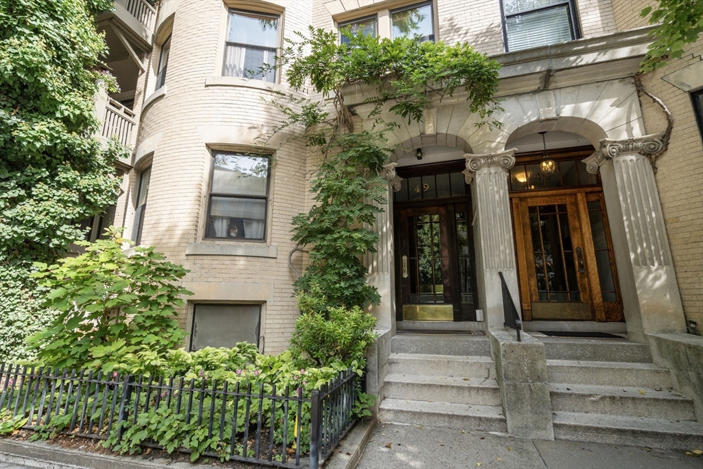 49 Winchester St #2 - Brookline, MA