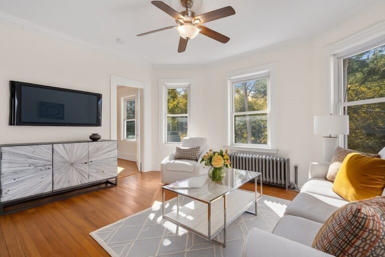 55 Reservoir Rd #2 - Brookline, MA