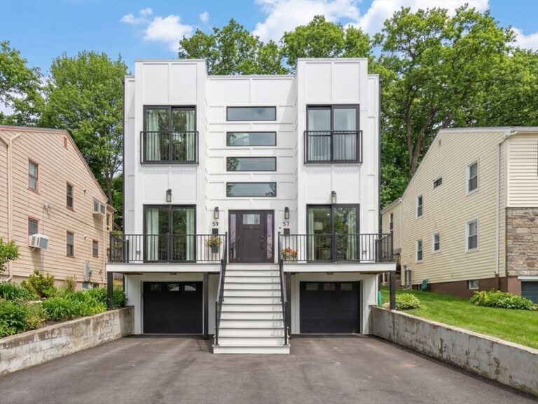 57-59 Highland Rd #57 - Brookline, MA