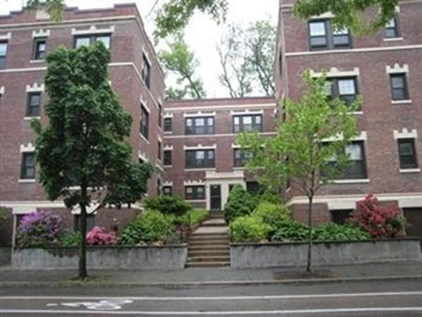 592 Washington St #6 - Brookline, MA