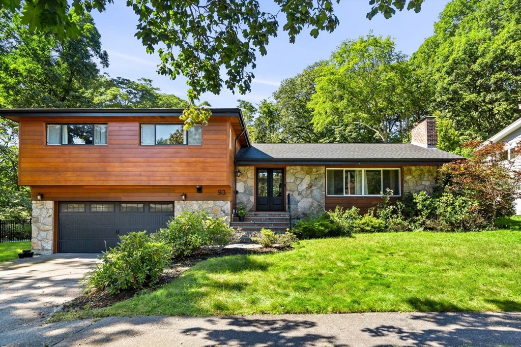 93 Woodcliff Rd - Brookline, MA