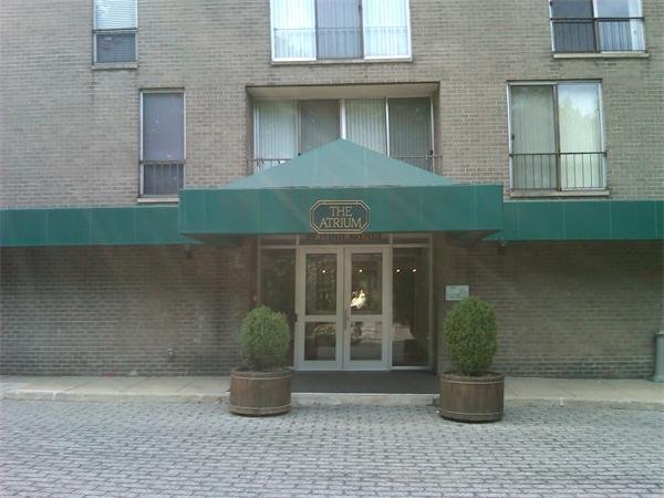 99 Pond Ave #807 - Brookline, MA