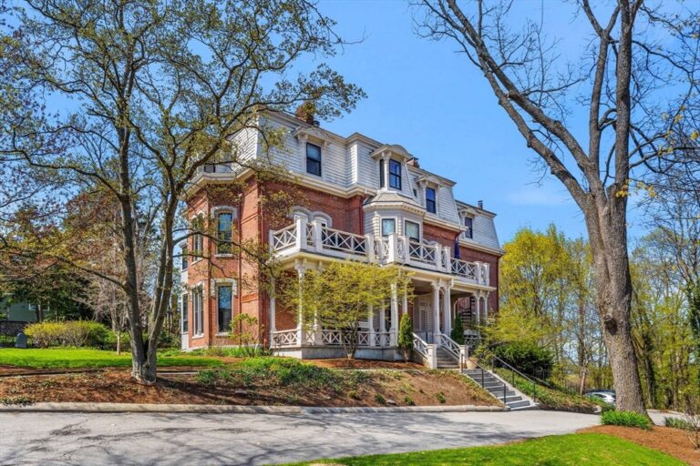 101 Summit #E - Brookline, MA