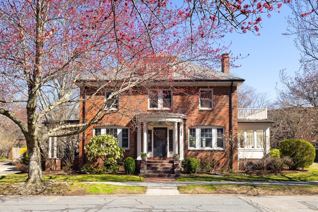 108 Crowninshield 108 Crowninshield - Brookline, MA