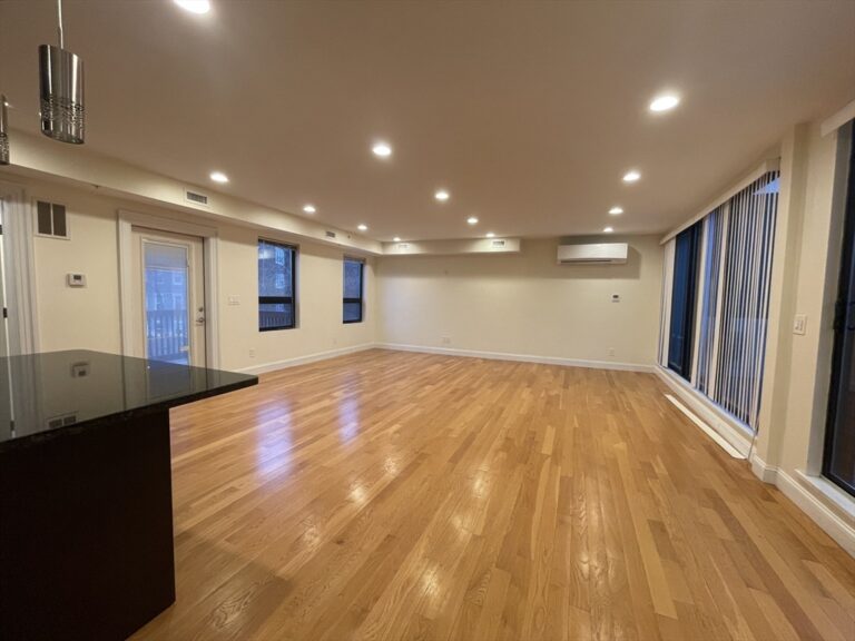 1616 Beacon St #3 - Brookline, MA