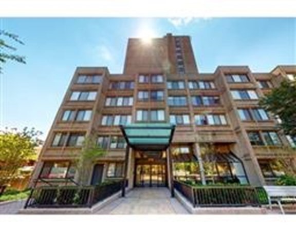 1731 Beacon St #420 - Brookline, MA