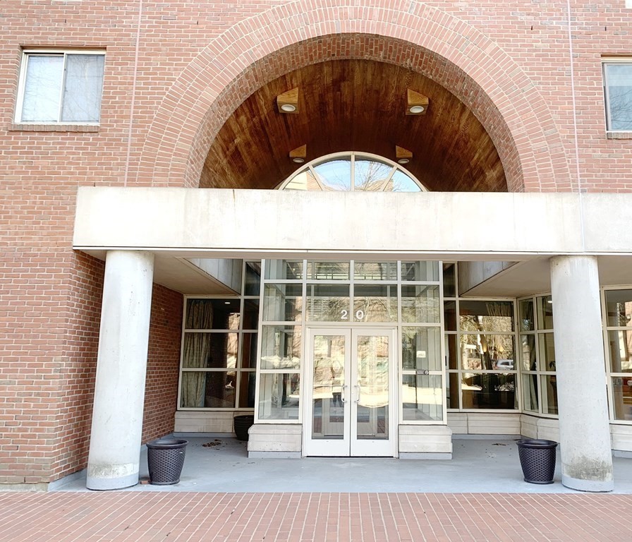 20 Webster St #702 - Brookline, MA