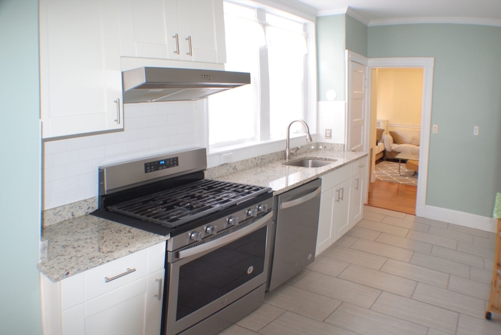 22 Parkway Rd #2 22 Parkway Rd #2 - Brookline, MA