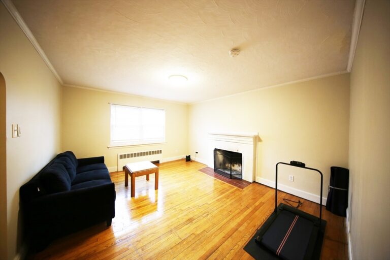 23 Heath Street #1