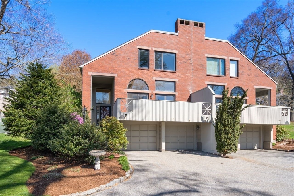 3 Catlin Rd #3 - Brookline, MA