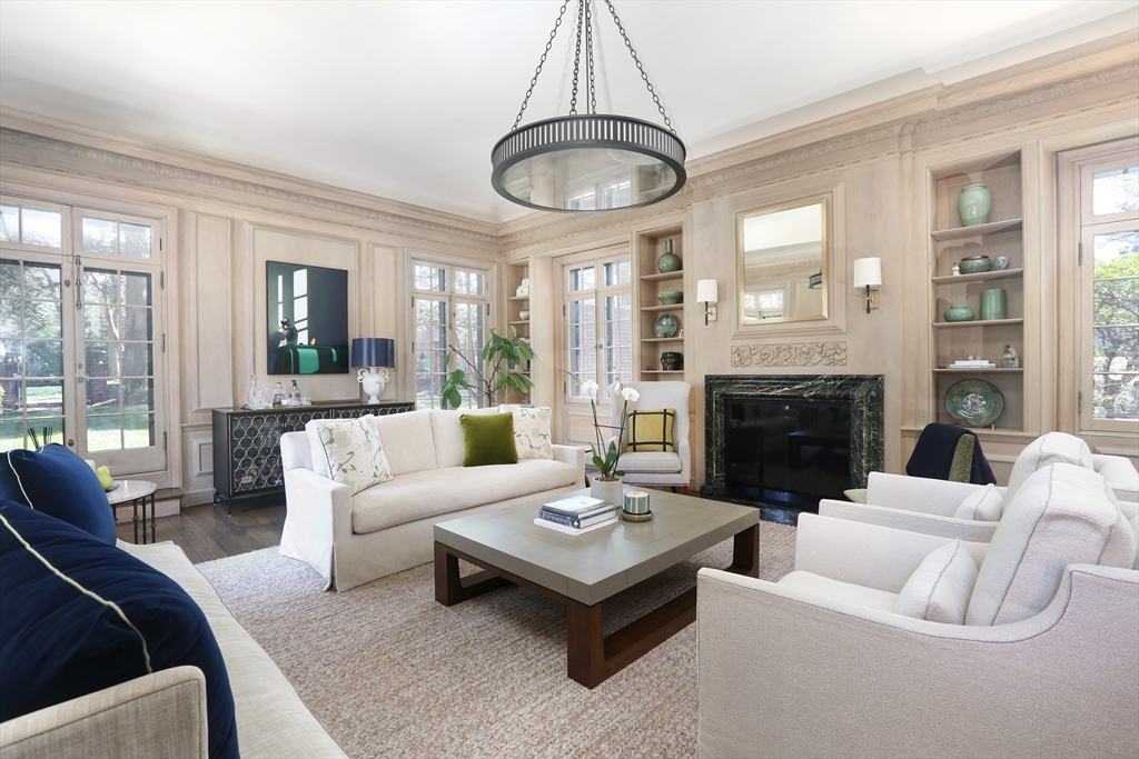 39 Worthington Rd - Brookline, MA