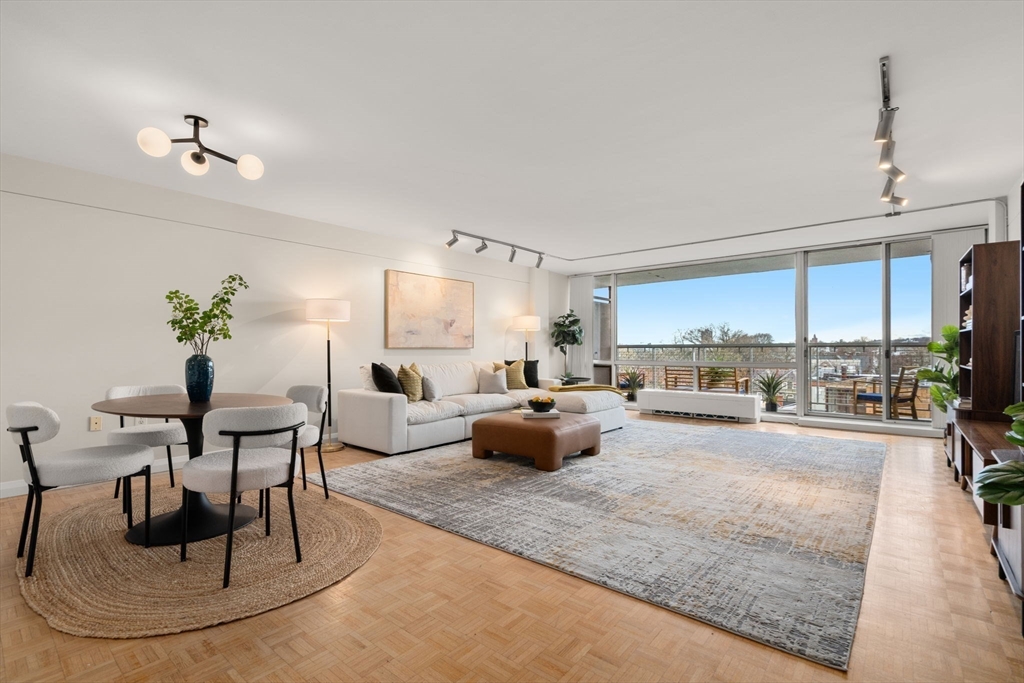 45 Longwood Ave #801 - Brookline, MA