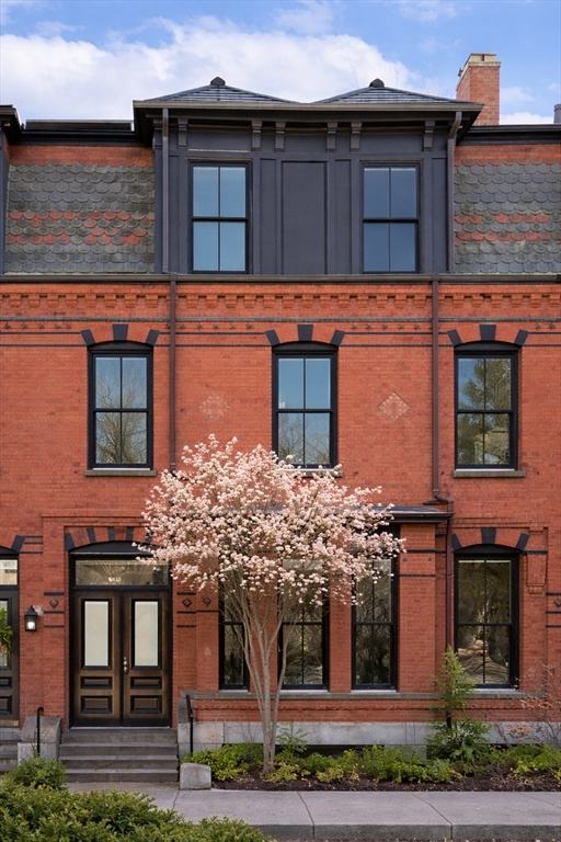 57 Monmouth - Brookline, MA