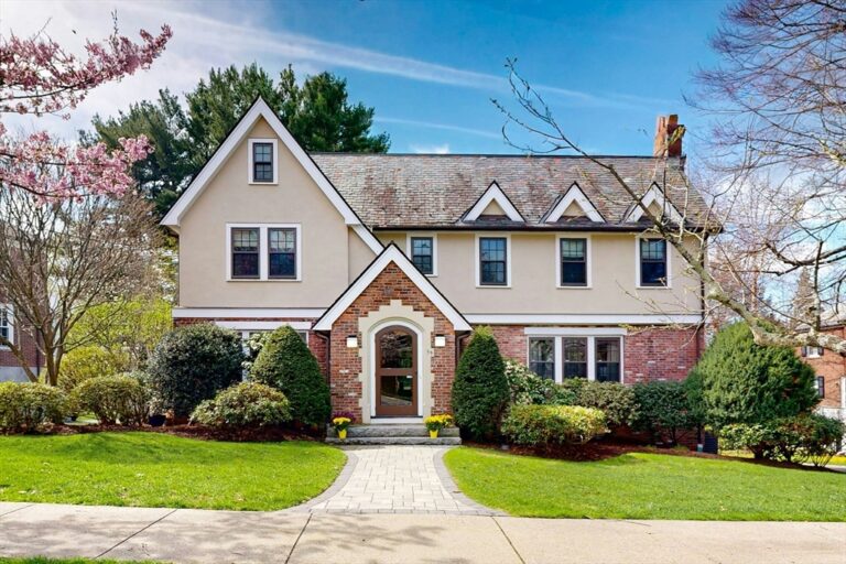 59 Randolph - Brookline, MA
