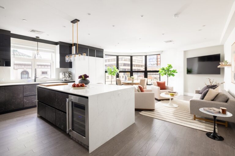 69 Walnut St #4 - Brookline, MA