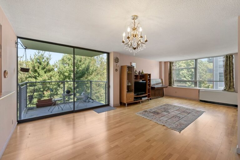 80 Park St #55 - Brookline, MA