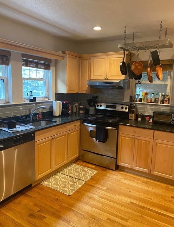 89 Westbourne Terr #1 - Brookline, MA