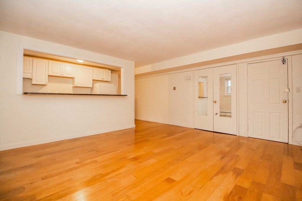 95 Chestnut St #1B - Brookline, MA