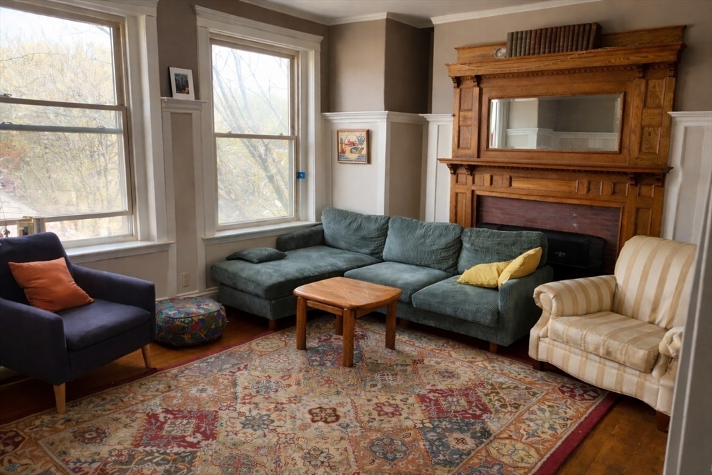 96 Winthrop Rd #2 96 Winthrop Rd #2 - Brookline, MA