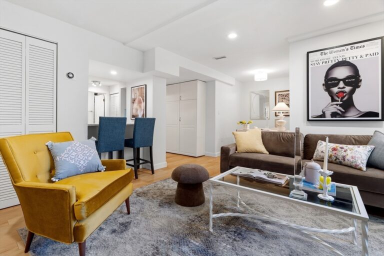 97 Sewall Ave #5 - Brookline, MA