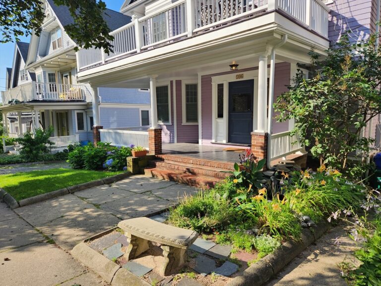 106 Westbourne Ter #1 - Brookline, MA
