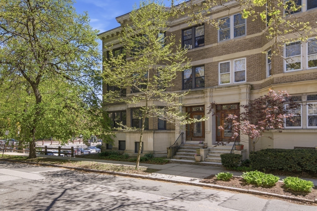 12 Parkman St 12 Parkman St - Brookline, MA