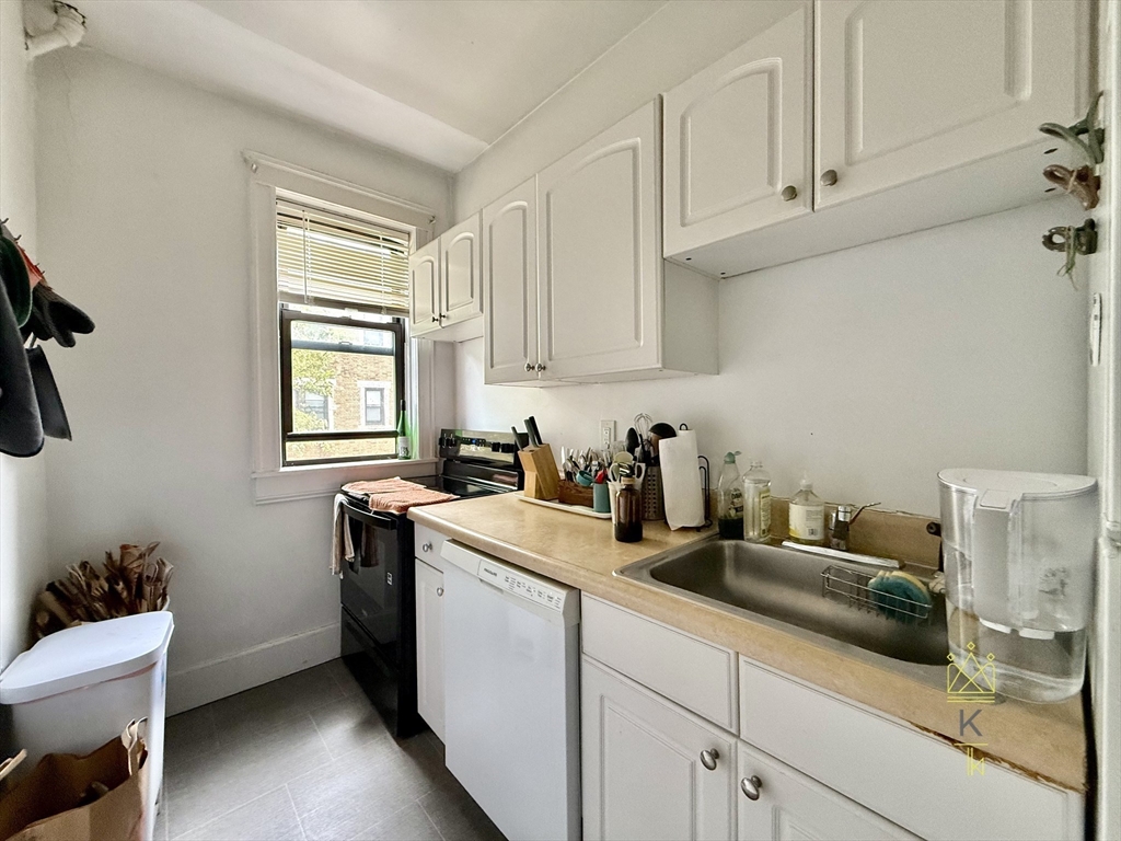 126 Babcock St #28 - Brookline, MA