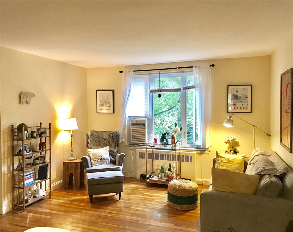 128 Beaconsfield Rd #2 - Brookline, MA
