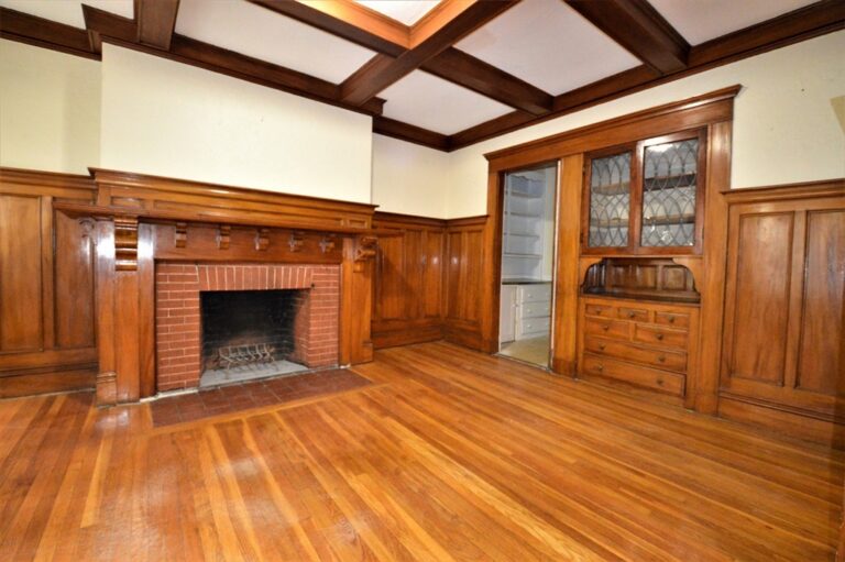 141 Fuller St #1