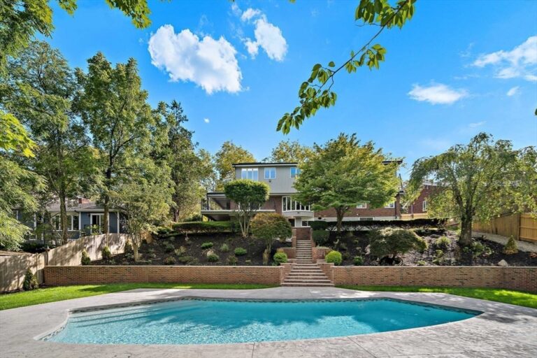 171 Shaw Rd - Brookline, MA