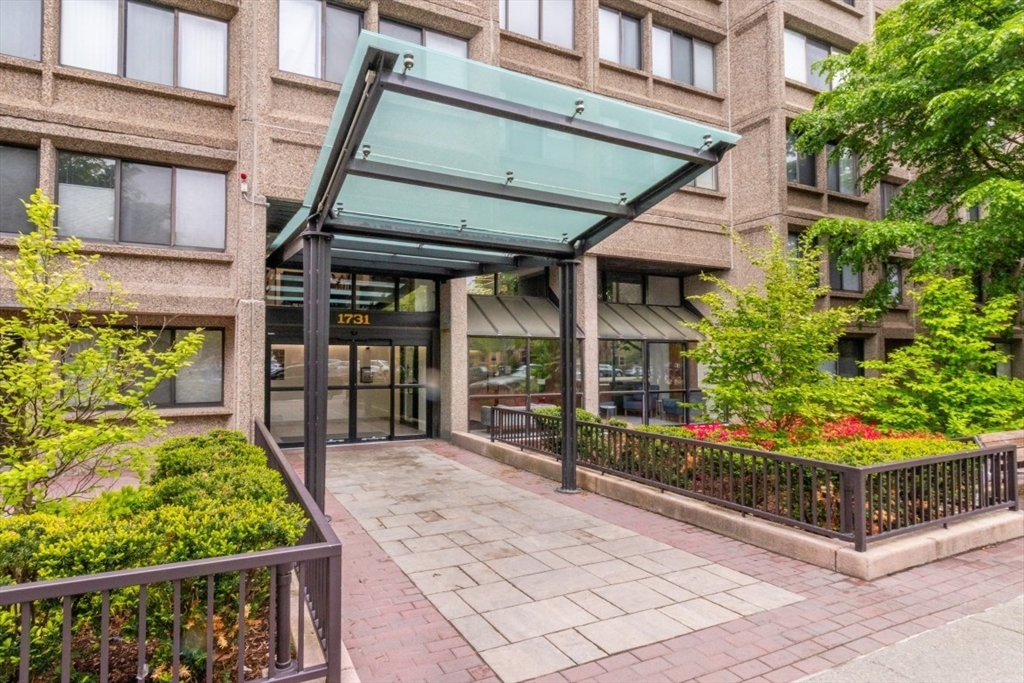 1731 Beacon St. #520 - Brookline, MA