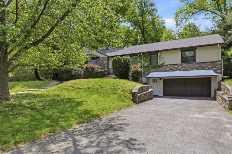 180 Eliot St - Brookline, MA