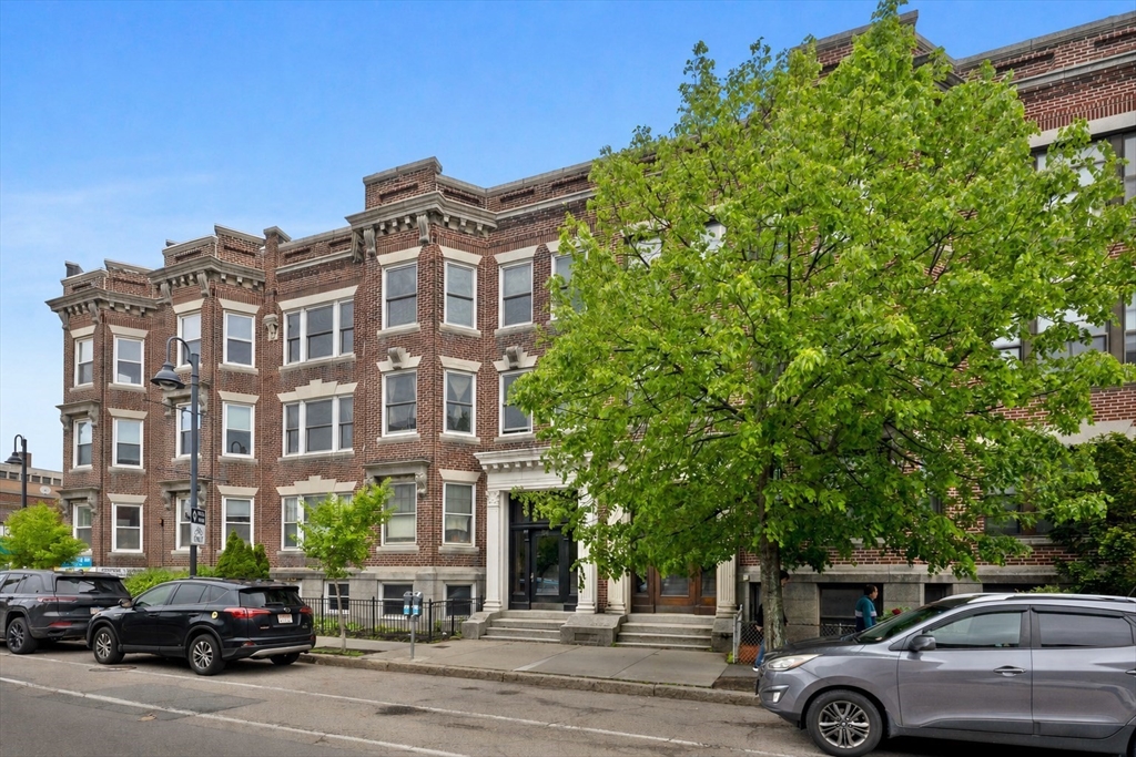 181 Harvard St #2 - Brookline, MA
