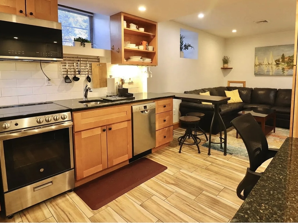 182 Babcock #1R - Brookline, MA
