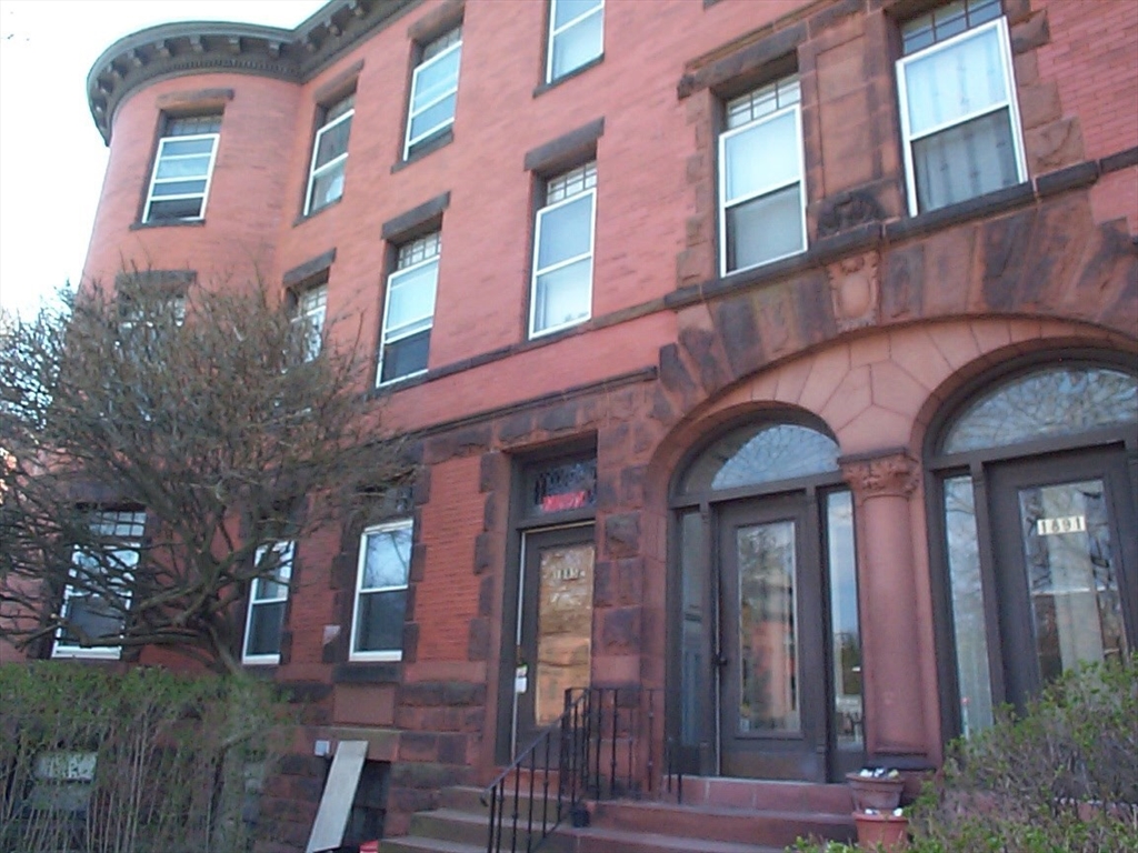 1887 Beacon St #1 - Brookline, MA