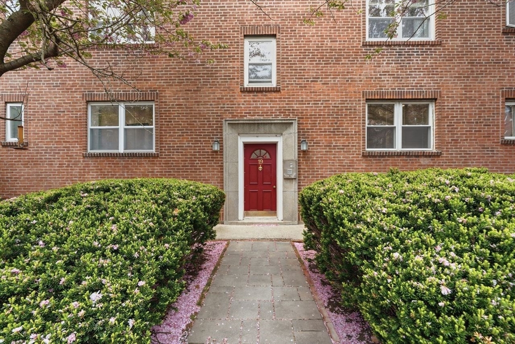 19 Alton Court #2 - Brookline, MA