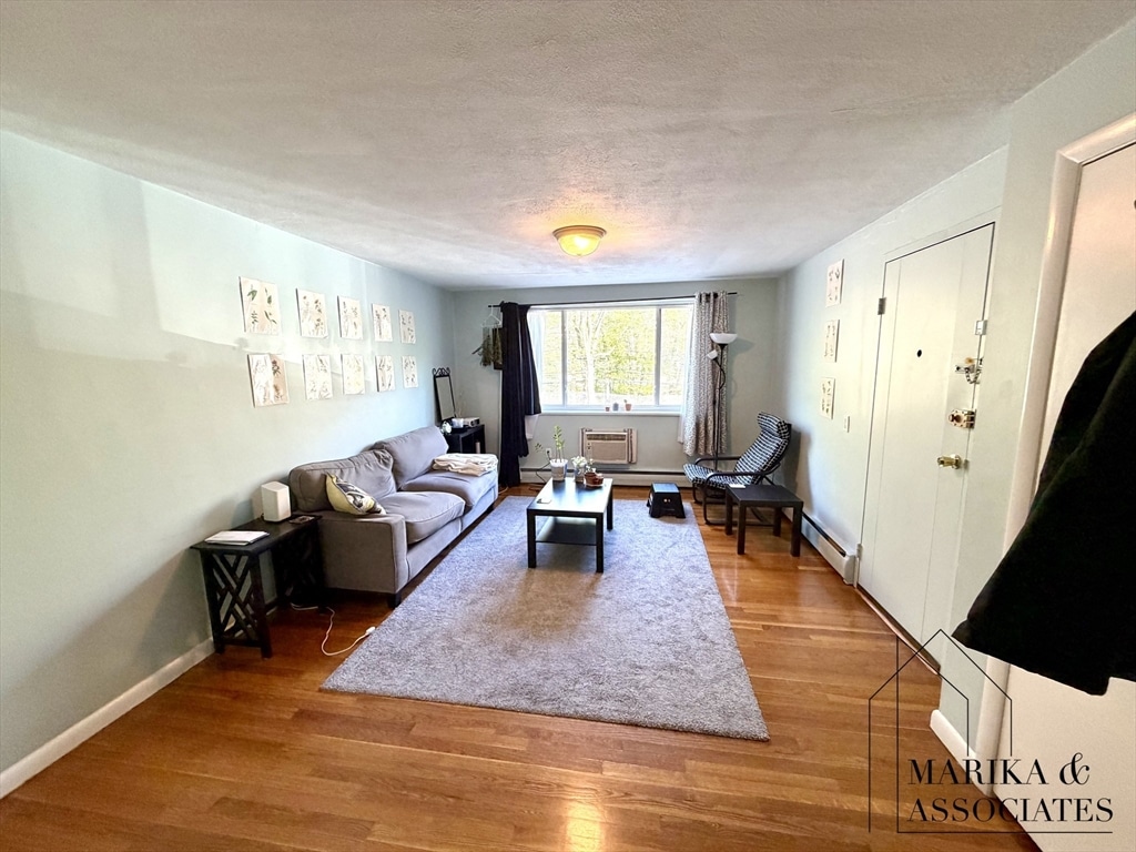 205 Kent Street #18 205 Kent Street #18 - Brookline, MA