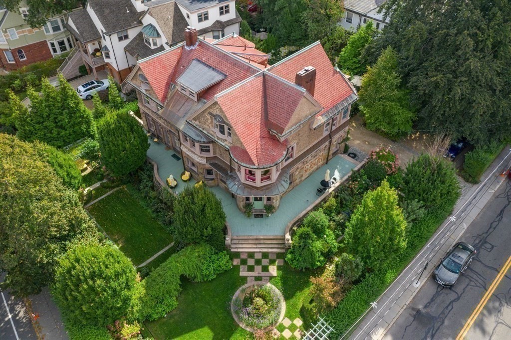 269 Kent St - Brookline, MA