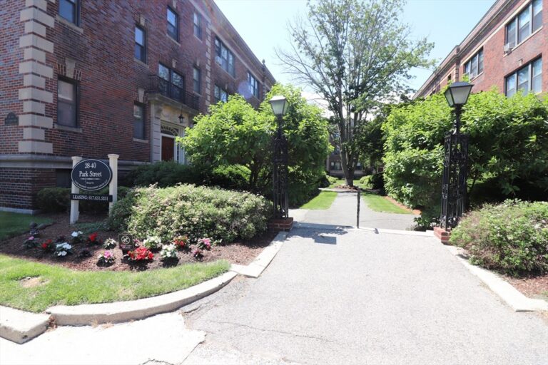 30 Park St #1 - Brookline, MA