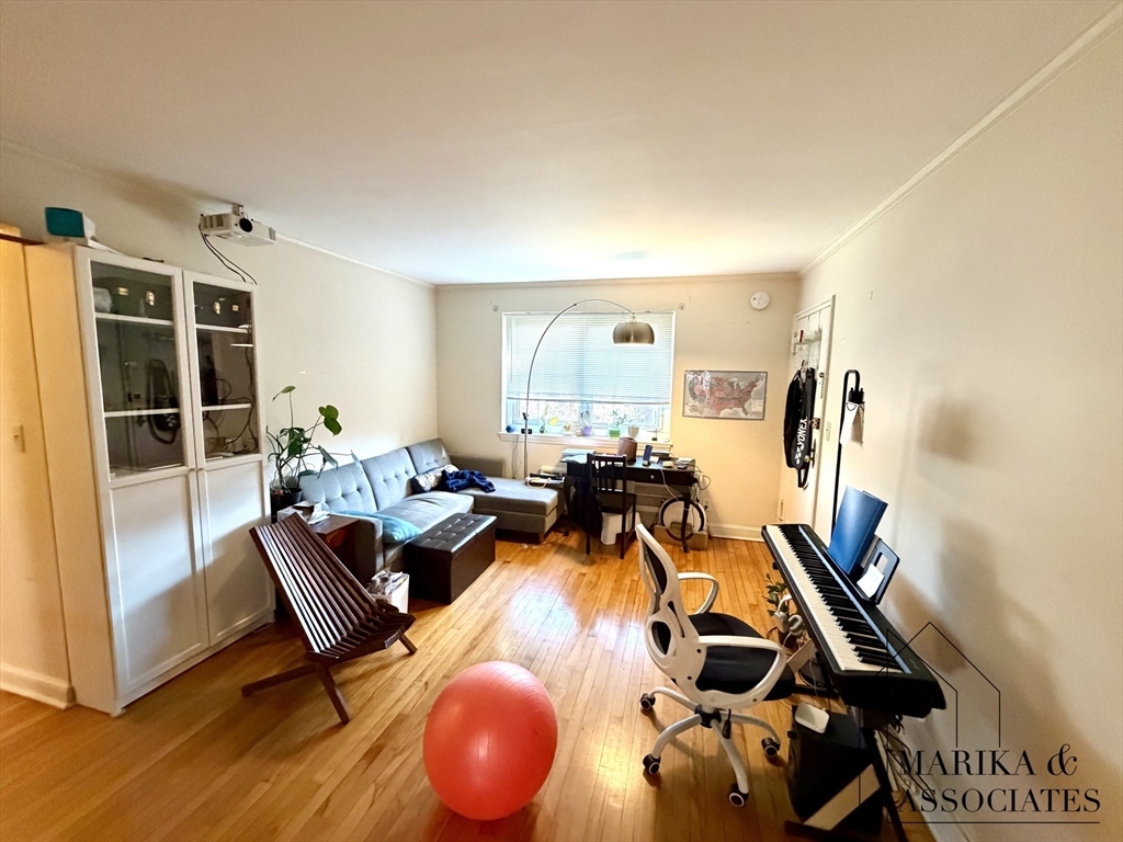 30 St Paul Street #6 - Brookline, MA