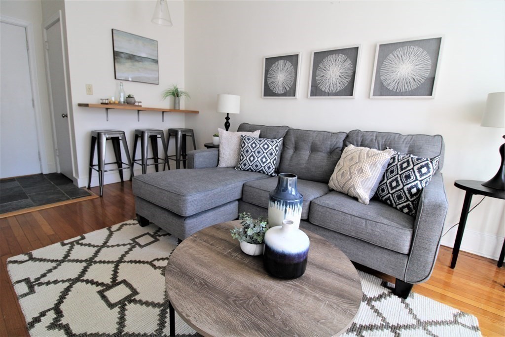 32 Winchester St ## 8 - Brookline, MA