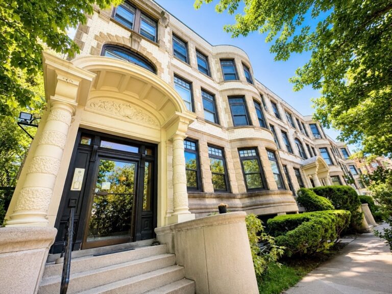 35 Westbourne Ter #2 - Brookline, MA