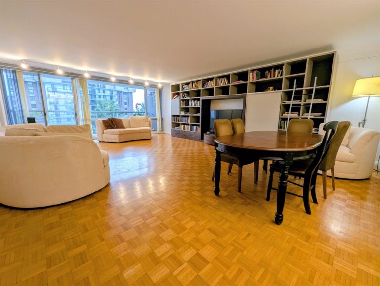 45 Longwood Ave #705 - Brookline, MA