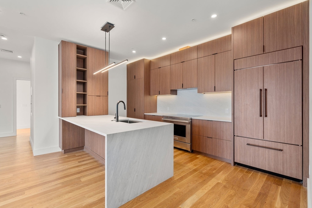 58 Kent #401 - Brookline, MA