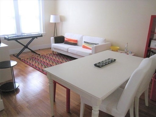 588 Washington St #1 - Brookline, MA