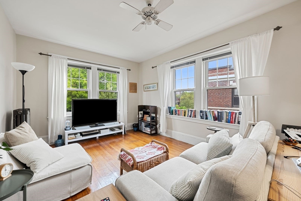 592 Washington Street #5 592 Washington Street #5 - Brookline, MA