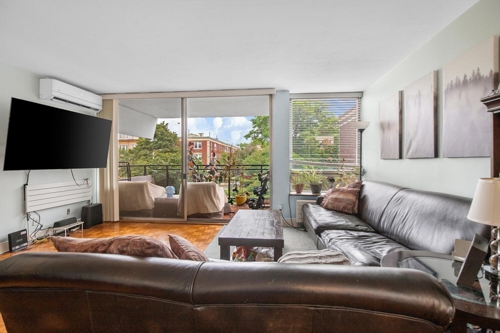 60 Babcock St #21 60 Babcock St #21 - Brookline, MA