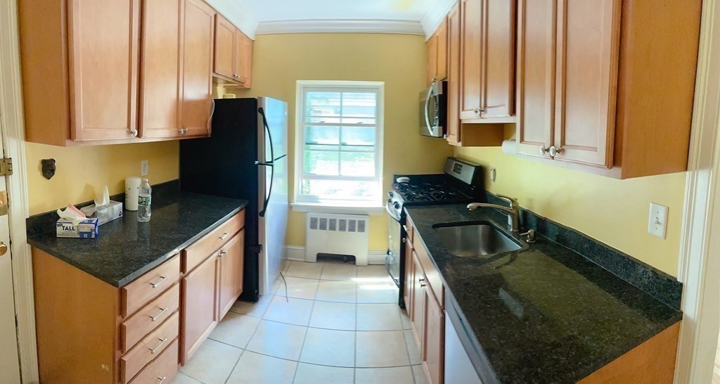 652 Washington St #3 652 Washington St #3 - Brookline, MA