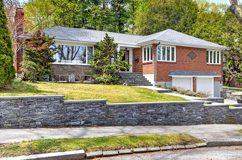 76 Goodnough Rd - Brookline, MA