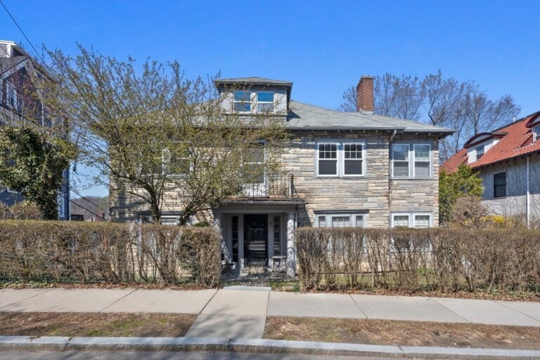 79 Winthrop Road - Brookline, MA